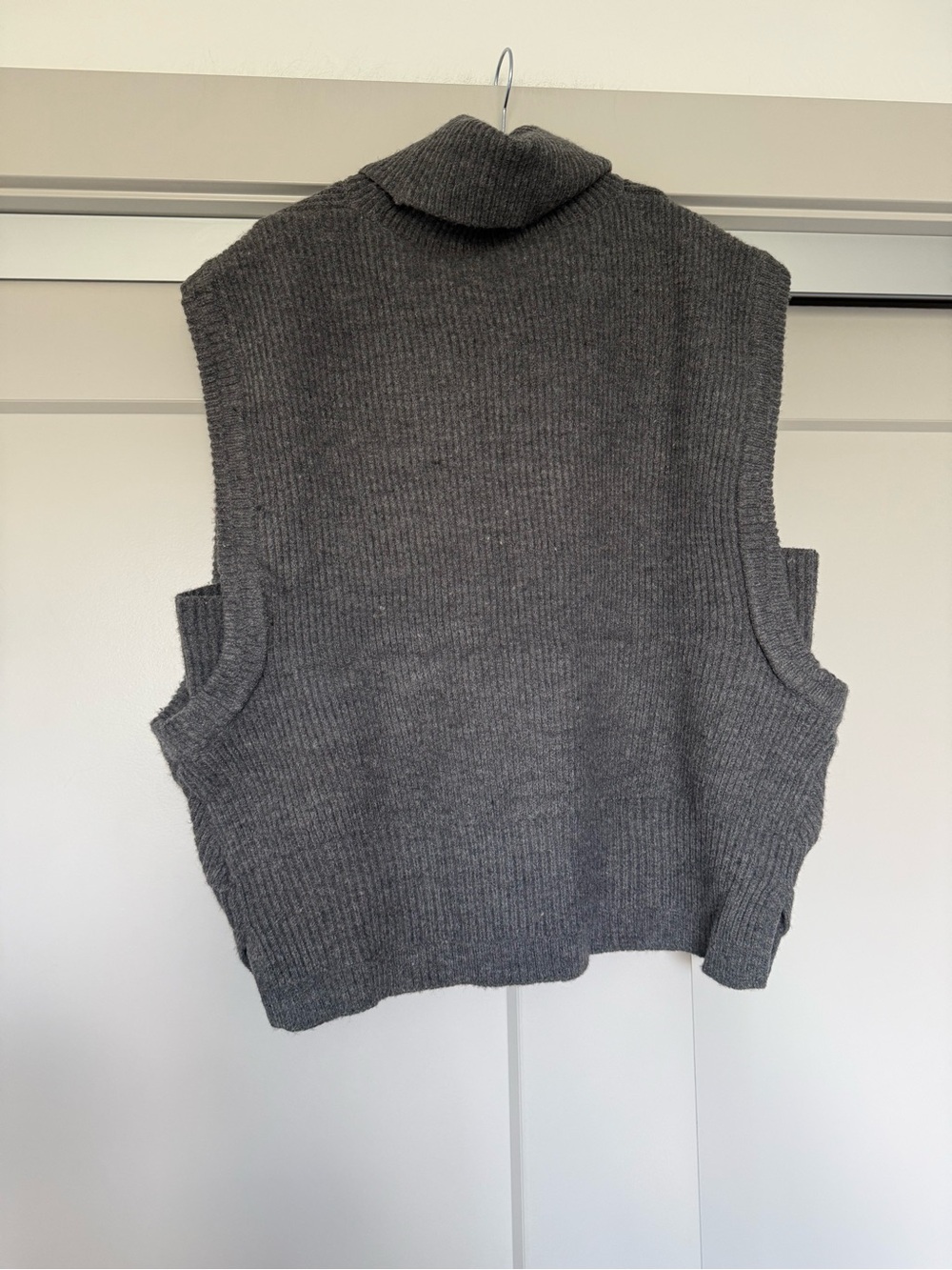 Jason Wu Gray Sleeveless Turtleneck Knit Sweater Vest - Women
